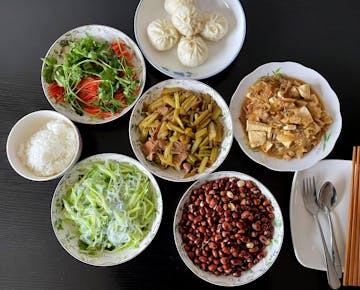 IVHQ China volunteer typical meal