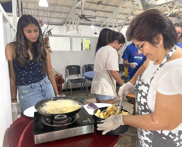 Cooking classes on the IVHQ Costa Rica Teen Summer Camp volunteer project