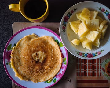 Volunteer Breakfast in Ghana with IVHQ
