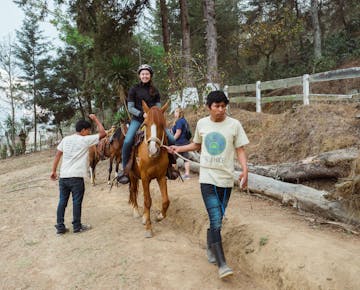 Exploring Guatemala by horseback with IVHQ