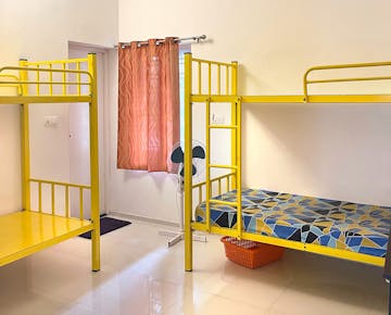 Typical volunteer shared bedroom in India, Kerala with IVHQ
