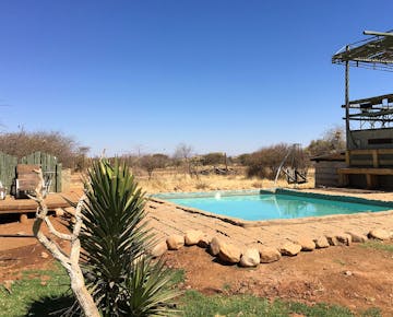 Volunteer accommodation swimming pool in Namibia with IVHQ