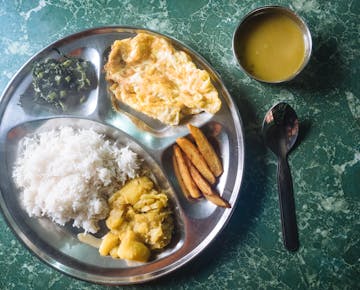 IVHQ Dinner example in Nepal
