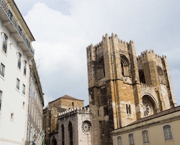 Exploring Portugal buildings during an IVHQ weekend